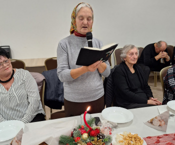 Aktivity ZO JDS / Posedenie pri kapustnici. - foto